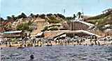 Escaliers, plage, restaurant