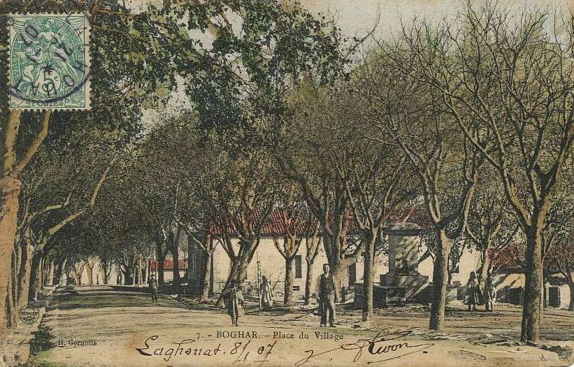 boghar,la place du village