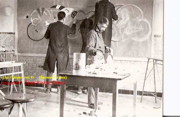 .En salle de dessin en 1957.....qui s'y reconnaitra?