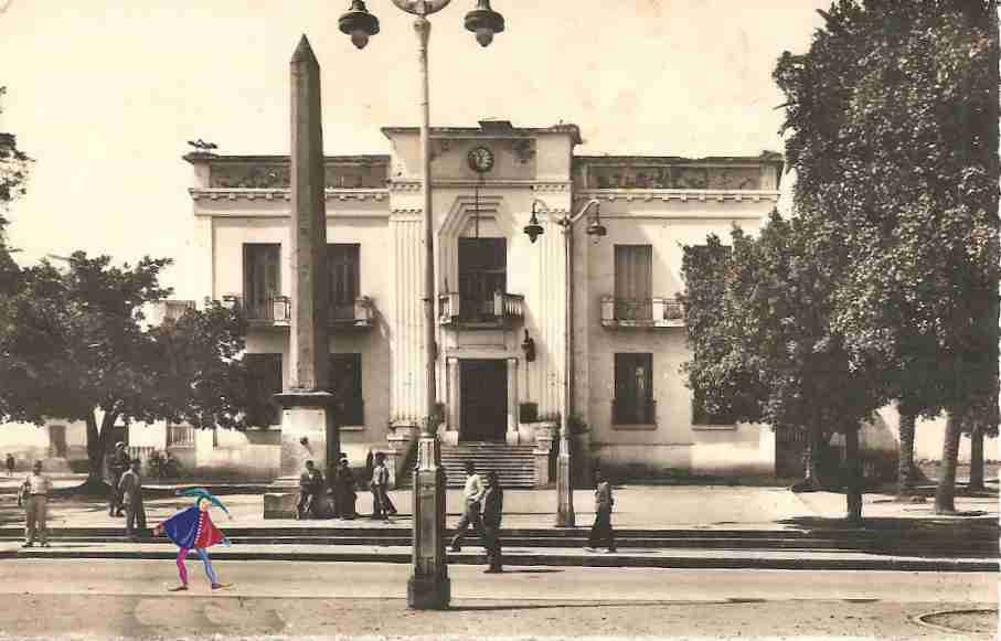 LA MAIRIE et l'OBELISQUE 