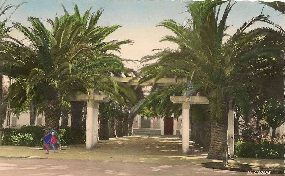 lamoriciere,Lamoricière,le jardin public et le monument aux morts