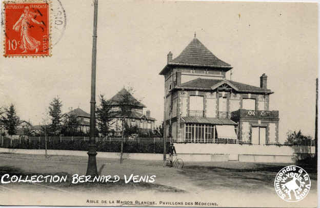 Asile de Maison-Blanche, pavillons des médecins(y logent-ils ou y sont-ils soignés?)