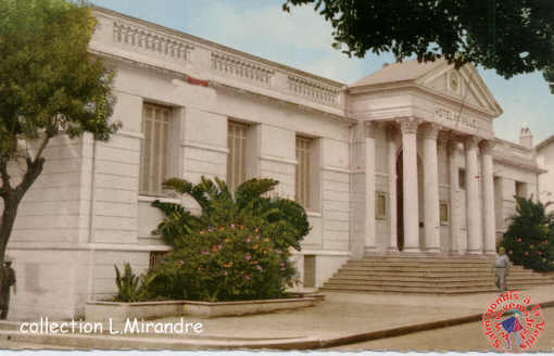 L'Hôtel de Ville