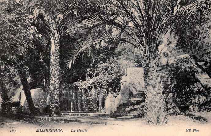 La grotte, chapelle Notre Dame de Lourdes