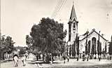 L'église et la place