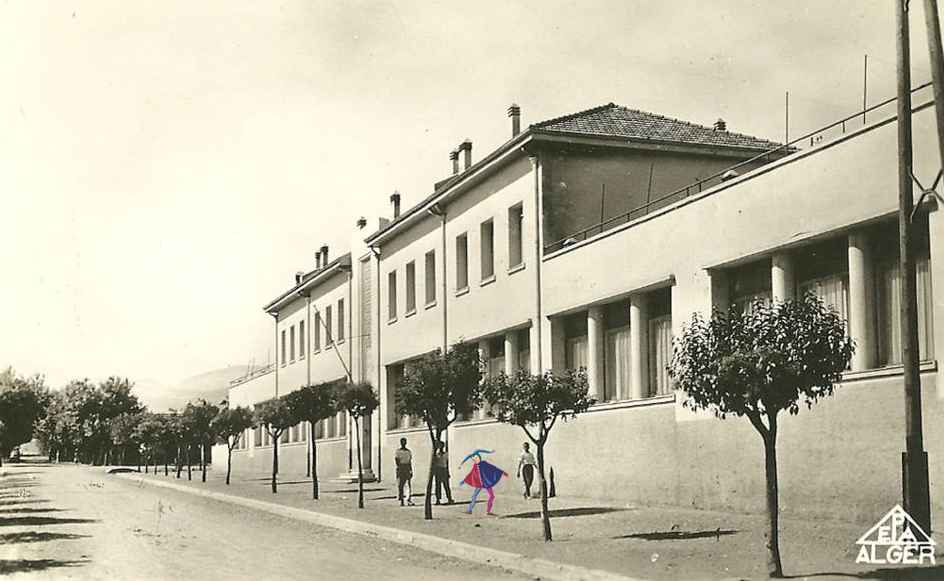 Les Écoles
