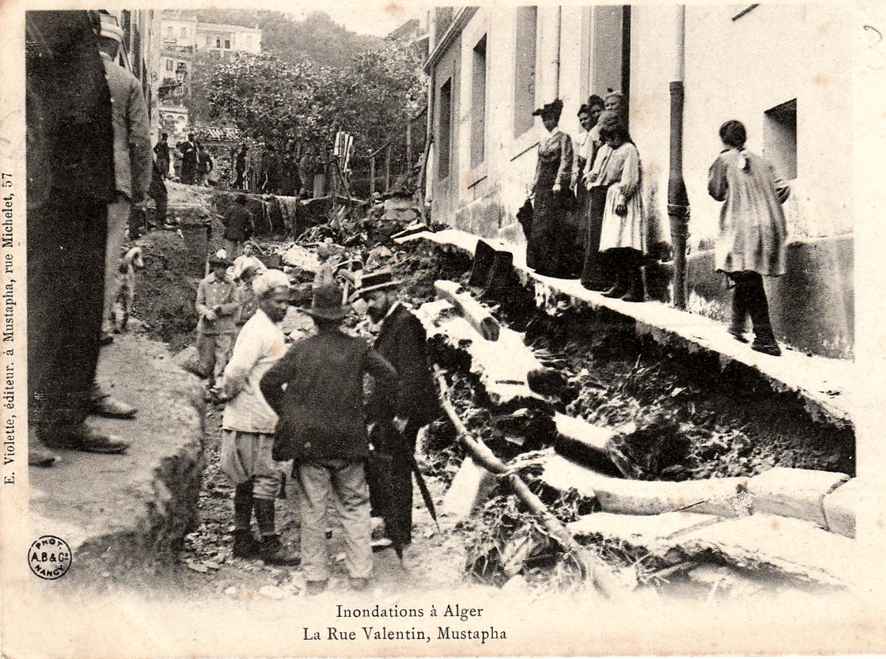 INONDATIONS ANGLE RUE DANTON et RUE SAINT VALENTIN