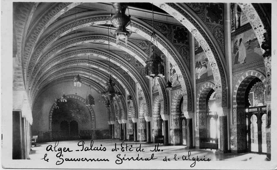 une salle des fêtes