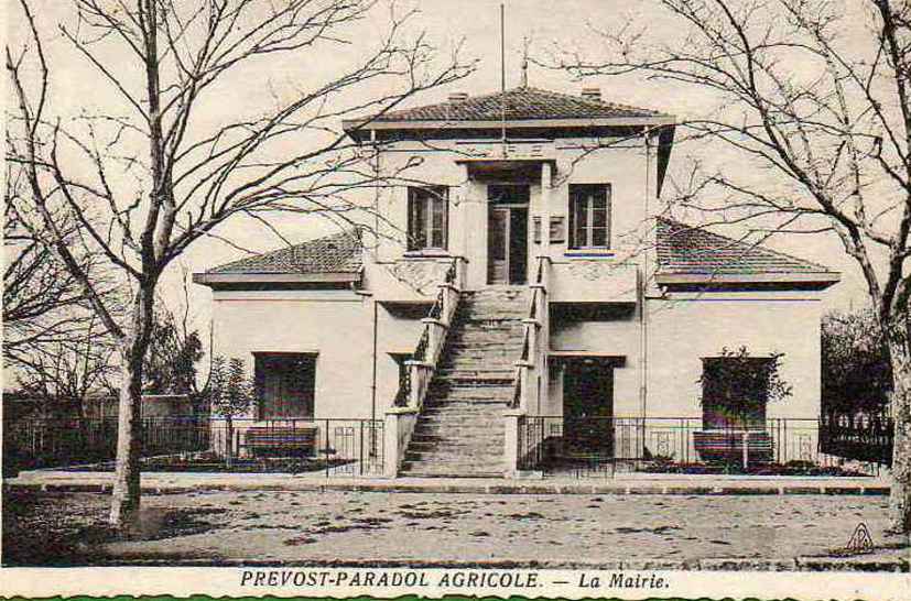 Mairie et groupe scolaire