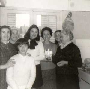 Yvette ALBENTOSA
Louisette MORLA
Annie DI MEGLIO
Lucienne DI MEGLIO
Jacqueline ALBENTOSA
Viviane ALBENTOSA
XXXXXXXXXXXX