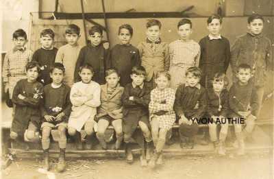 Yvon AUTHIE en classe