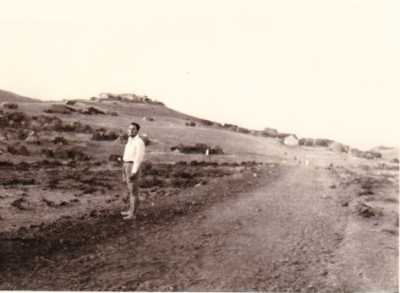 Lucien PETROWSKI "Igor"
au bas de BORDJ BAACH