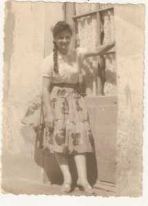 Marcelle CAUMARTIN
14 ans - rue Leblond