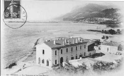 LA MARINE
Batiment de la Douane
----
Douaniers :
MARCOT
CHARBONNIER
PICOT
DAUBANTON
CASIMIR
LEROUX
GARCIA
MARAVAL
BENHAMZA