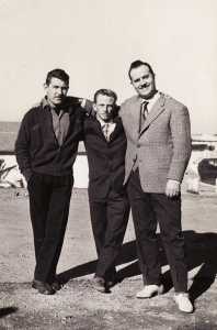 Jacques CUCINIELLO
et ses copains
----
un Militaire
CUCINIELLO Jacques
PELOSI Bruno