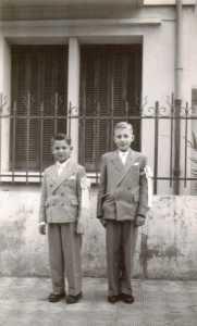 3 Juin 1951
renouvellement de communion
----
Doudou EBERT
LAUZOL 
(fils de l'Administrateur)