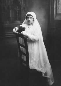 1935 - RELIZANE
Communion solennelle 
d'Henriette MAFFRE