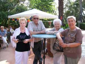 Liliane LUBRANO
Roger GASSIER
Liliane GASSIER
Gilette MEYER
----
LA VIERE 2011