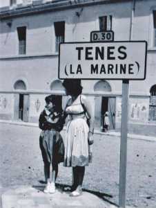  Pierrette SUCHI 
et Jacqueline MARCOT

au fond : Christiane VERGO