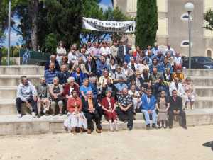 85 participants environ
-----------------
cliquer plusieurs fois sur la photo pour l'agrandir