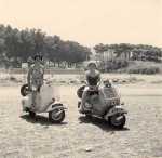SCOOTER "Vespa"
----
Maddy SEROR
Claude ALAUX
