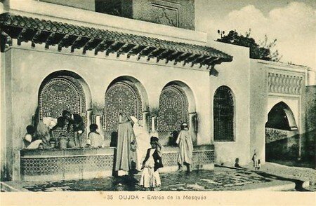 Oujda_entr_e_mosqu_e