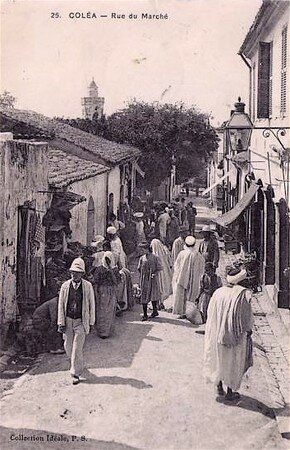 Col_a_rue_du_march_