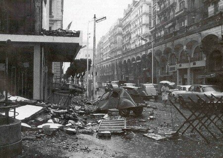 algerieguerreattentat_as_1