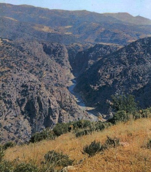 Palestro gorges photo