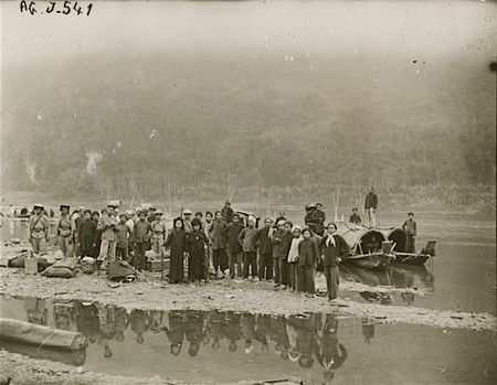 colonne de retour du Laos