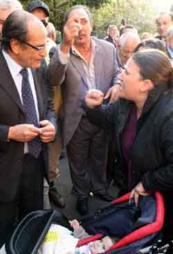 Mme Bouadjadja a interpell&eacute; les &eacute;lus et les harkis.