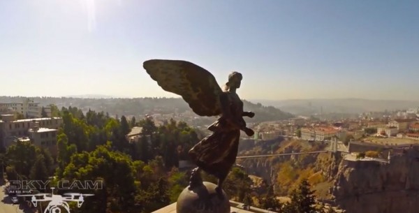 La Victoire nous présente Constantine 1