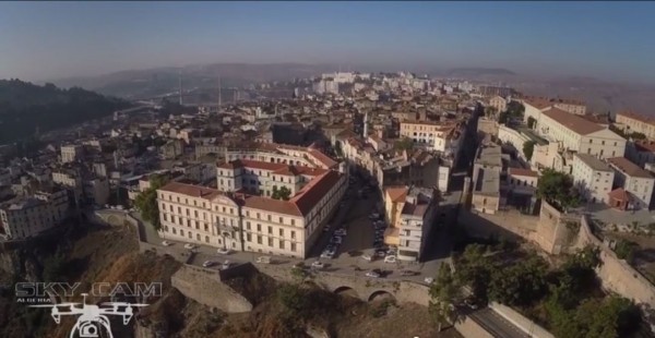 Un drone au  dessus du lycée