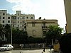 la belle maison en face du Sacr� Coeur qui est devenu le Centre Culturel  Fran�ais apr�s 62