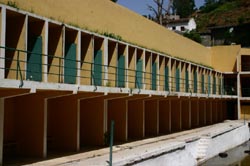 Les cabines de la piscine Sidi M'Cid