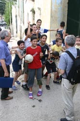 Joie des enfants ...et de Lokmane !