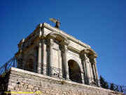 monumentauxmorts5.jpg (50259 octets)