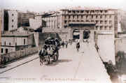 Le pont et la porte