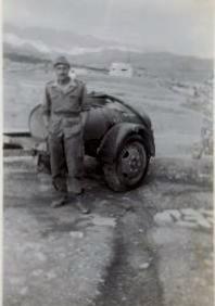 Yvon avec la tonne d eau