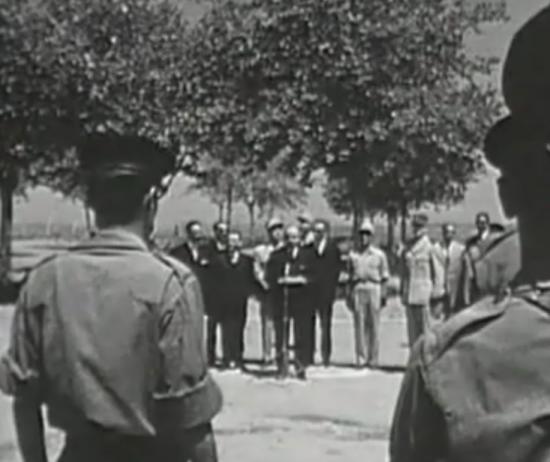 Fares avec sa suite