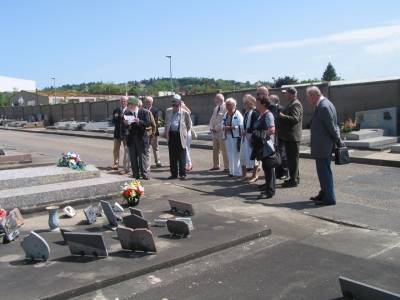 Photo-titre pour cet album: Sa Tombe &agrave; VICHY