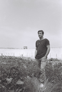  Vincent AVELLANEDA 
dans le potager