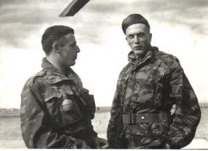    CPA 40 
Sergent LEMINEUR 
et Lieutenant SOUETRE