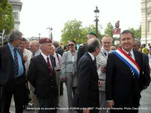  PARIS ARC de TRIOMPHE 
----- 
4 juillet 2001 

