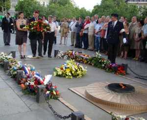  PARIS - 5 Juilllet 2009 
Arc de Triomphe
G. CLEMENT et MC RONDEAU