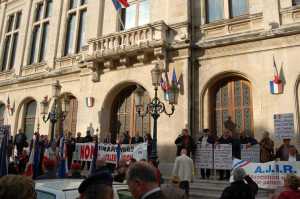  VALENCE - 14 Mars 2009 
---- 
Devant la Mairie
