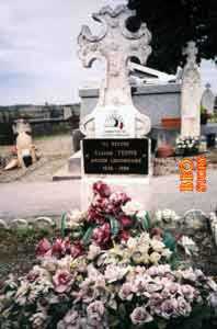  Claude TENNE 
----
Sa tombe
