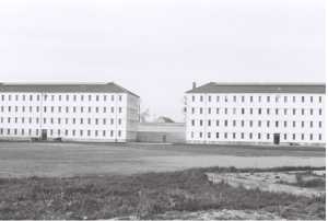  SAINT-MARTIN-de-RE 
les 2 Batiments