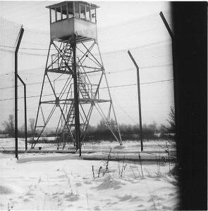 Photo-titre pour cet album: Les PRISONS