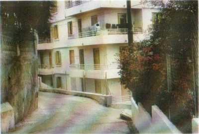  Capitaine 
Jacques Du ROUCHET 
---- 
2 rue LOCHE
